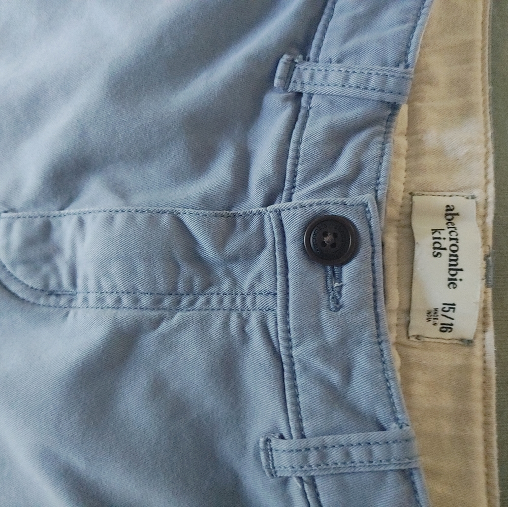 Abercrombie kids/Shorts/ 15/16 light blue